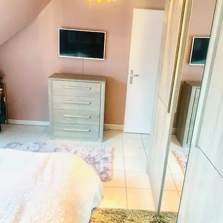 2 Pieces Apartment *